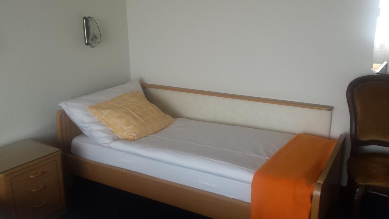 Hotel Restaurant Klosterli Pieterlen Eksteriør bilde